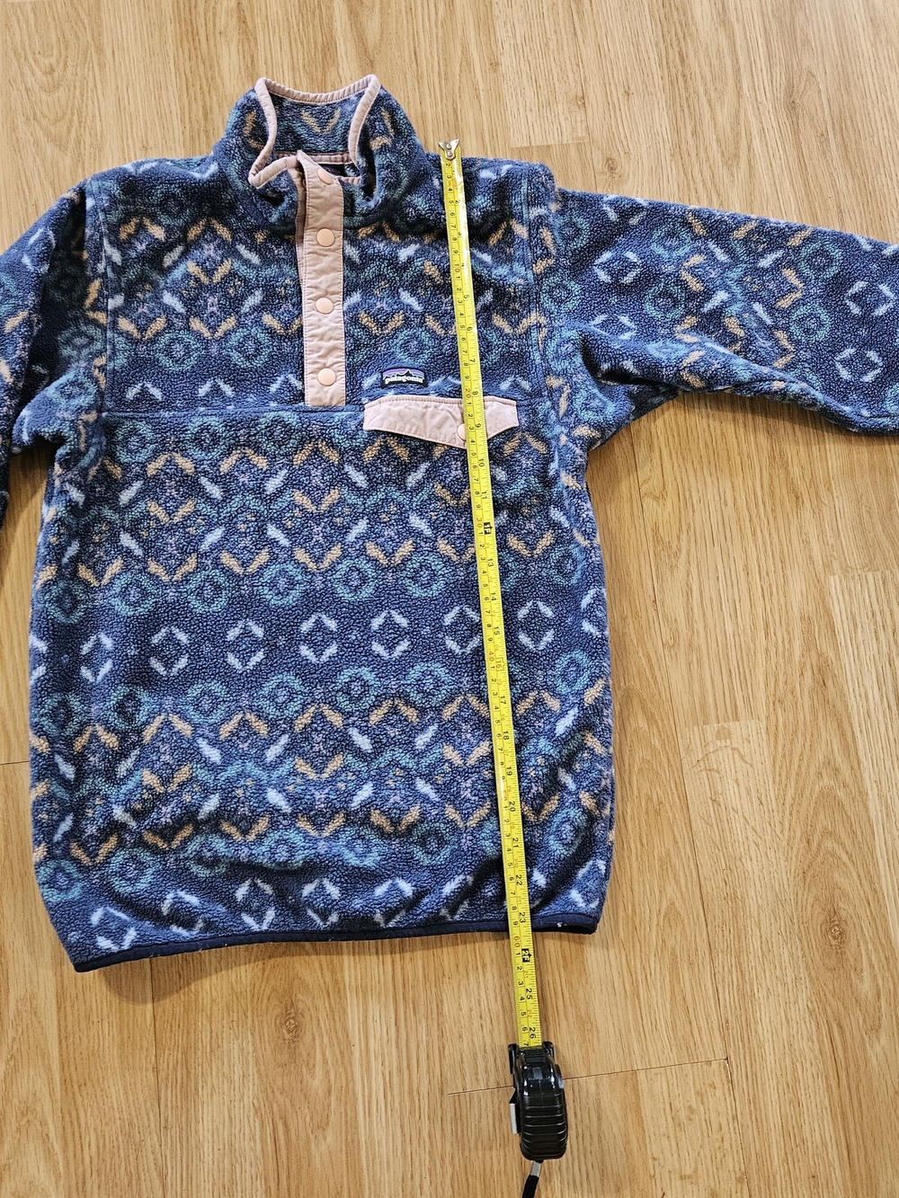 Patagonia Blue Patterned Snap-T Fleece Pullover W/ Pink Accents Size XL (Girls) - Picture 5 of 10